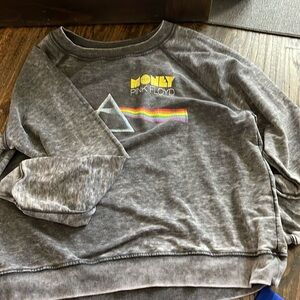 Super comfy, distressed, oversized sweatshirt. Size Small